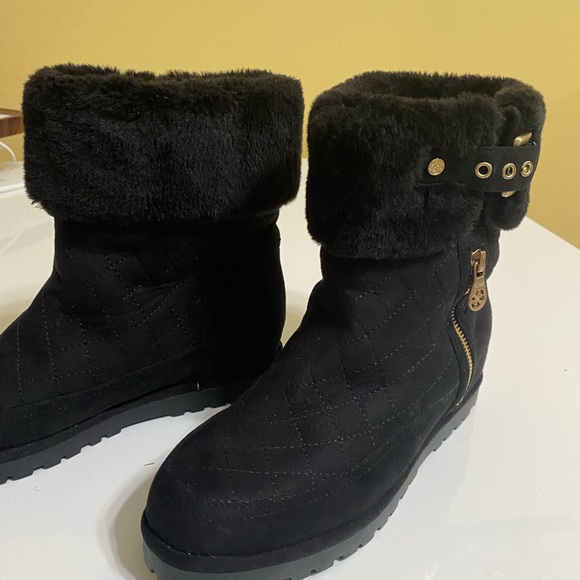 GUESS Faux Fur Boots - Picture 6 of 11